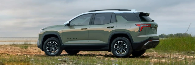 2026 Chevrolet Equinox with a contrasting white roof